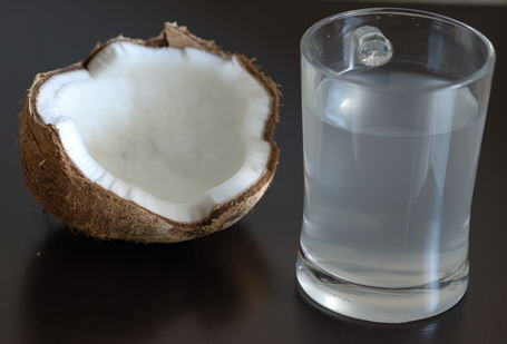 el agua de coco para beneficio de nuestra salud