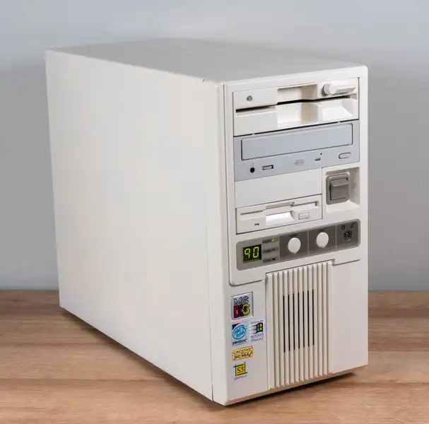 Revive tu PC vieja: guía paso a paso para arrancar Tiny Core Linux desde disquete y CD-ROM (no la tires) 2 revive tu pc vieja con tini core linux