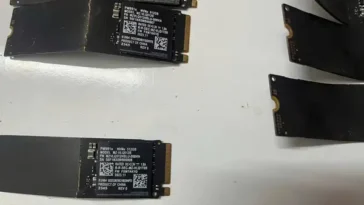 NVMe SSDs: niño destruye 50 unidades Samsung M.2 y genera pérdidas de miles de dólares en plena crisis NAND 4 NVMe SSDs dañado por niño